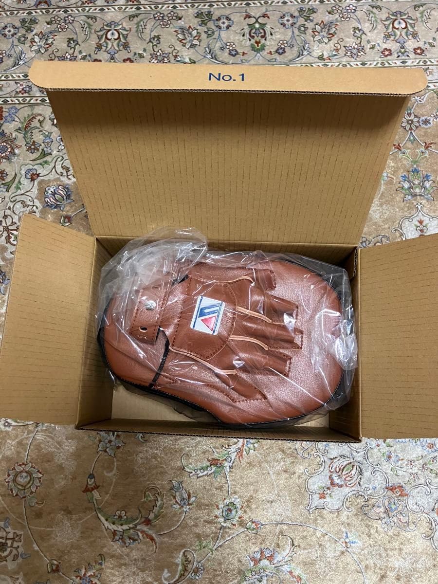 新品未使用ウィニングパンチングミットスタンダードタイプCMー20 WINNING（ウイニング） パンチングミット スタンダードタイプ CM-20